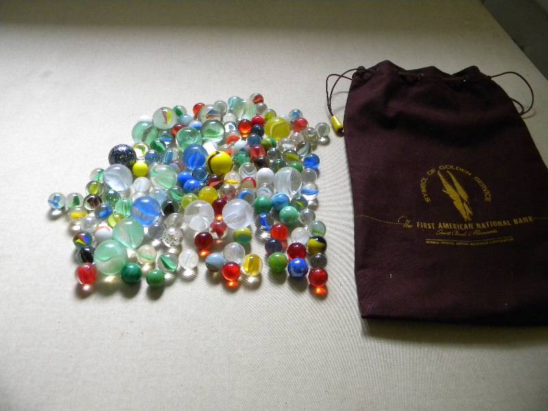 lot 40 image: Marbles