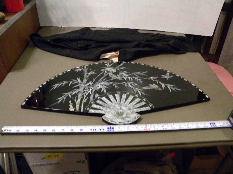 Black Lacquer Mother Of Pearl Japanese Wall Hanging Short Kimono Type Top Gws July 1 Jewelry Collectibles Tools And More K Bid