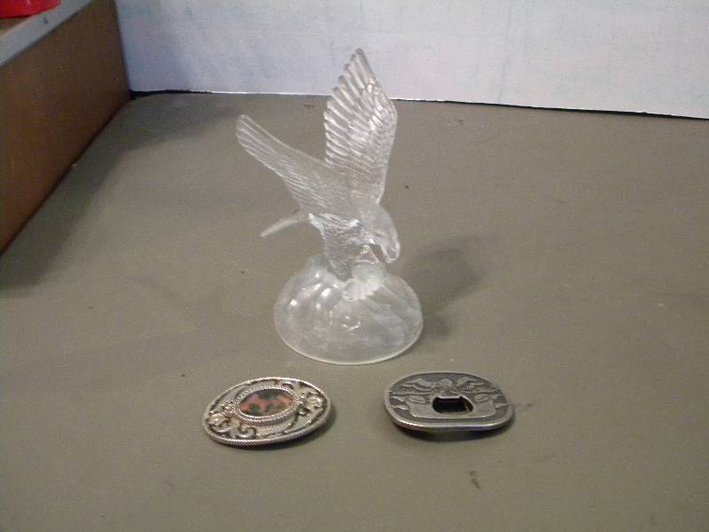 lot 92 image: Crystal Eagle & 2 Belt Buckles