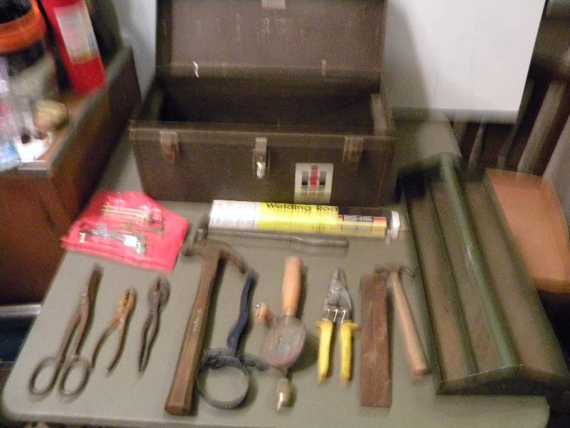 lot 112 image: Tool Box & Tools