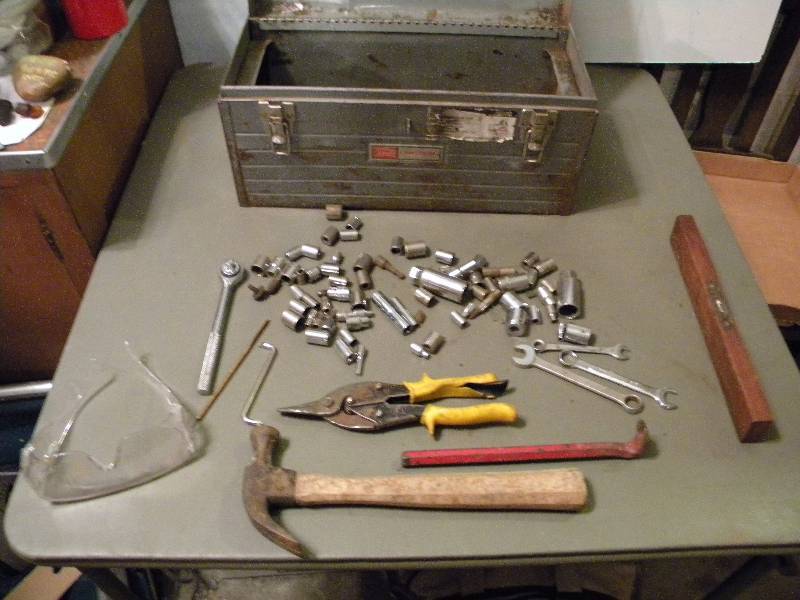 lot 113 image: Tool Box & Tools