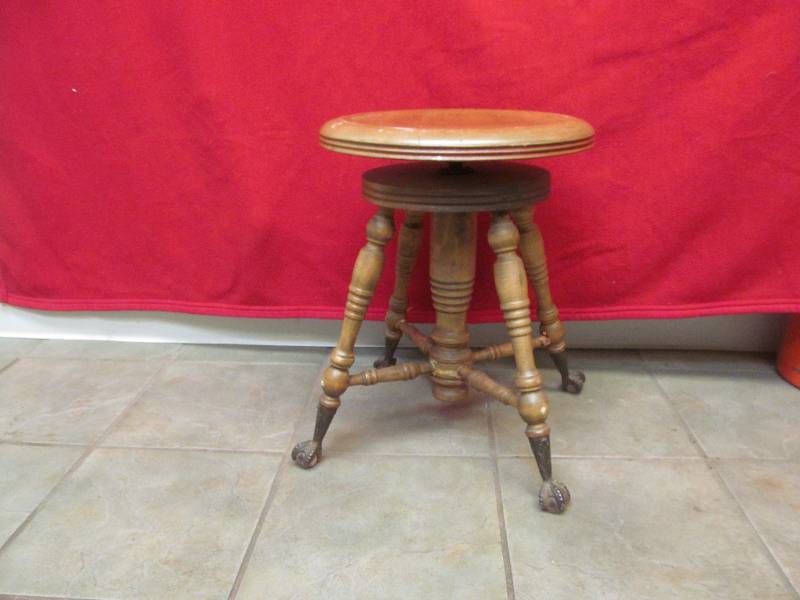 stool