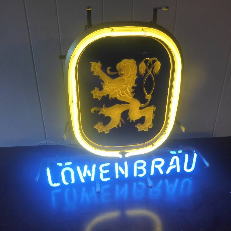 lowenbrau light up sign