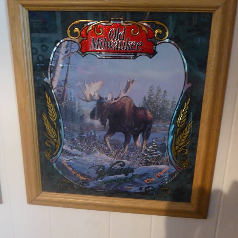 lot 18 image: Old Milwaukee Wildlife Series 2 Glass Signs