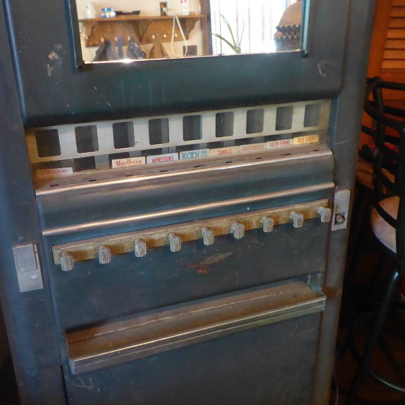 lot 73 image: Vintage 193040s Cigarette Vending Machine