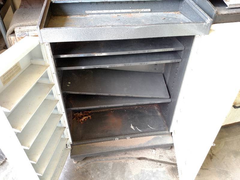 (3) Autolite & Motorcraft Cabinets ...