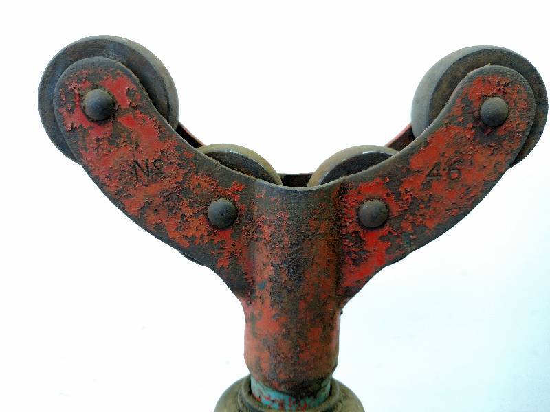 Adjustable Height Pipe Stand...