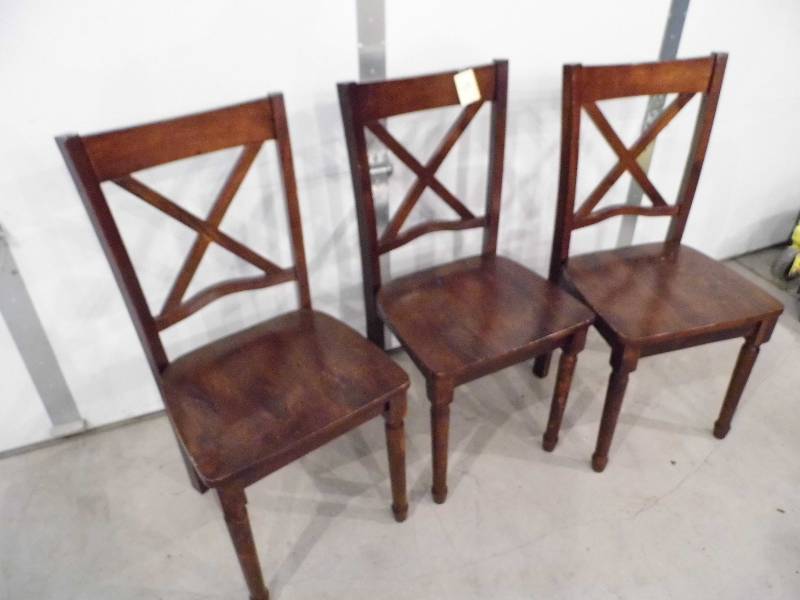 Lot of 3 Chairs