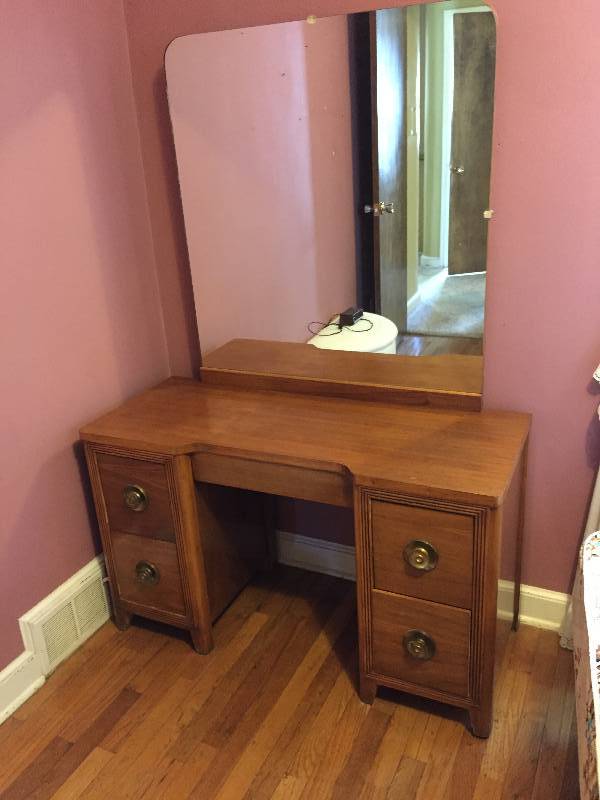 Bedroom Vanity