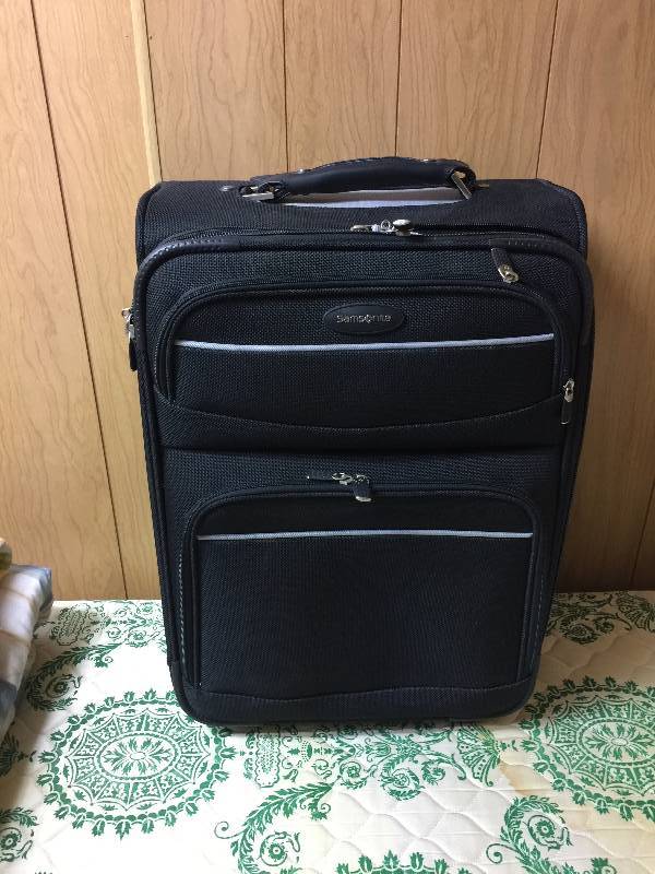 Samsonite Suitcase wWheels