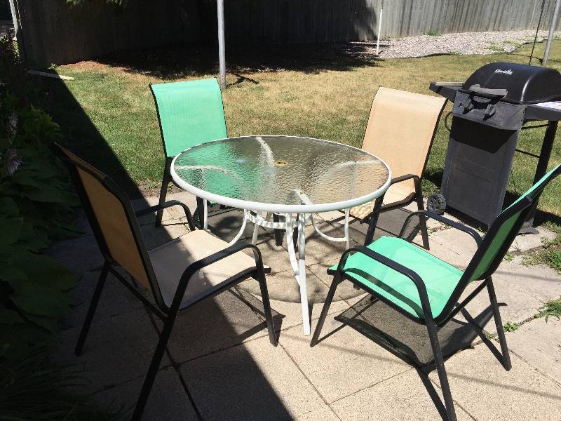 Patio Table & 4 Chairs