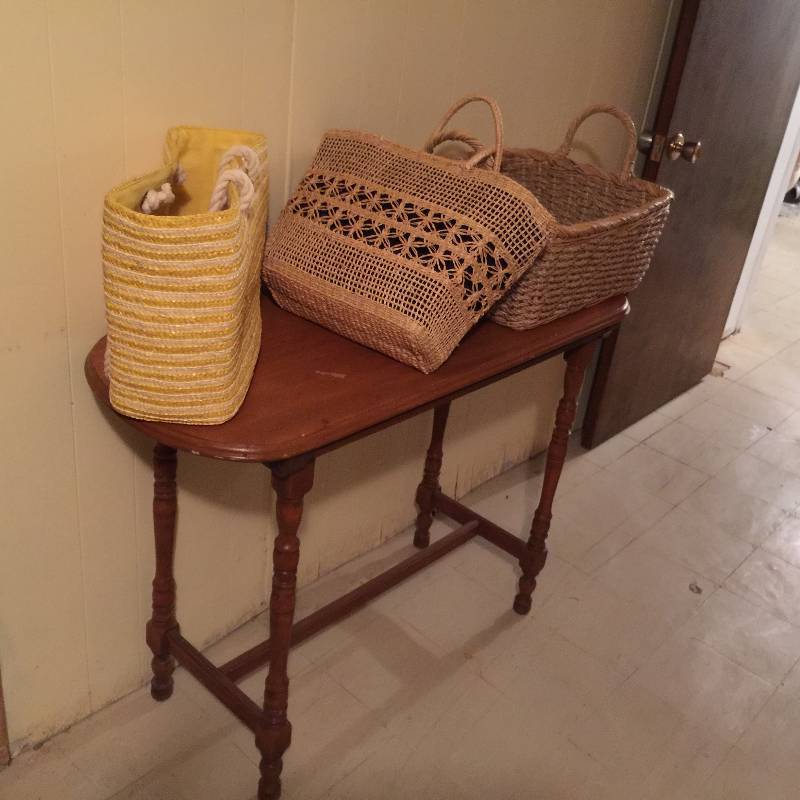 Sofa Table & Baskets