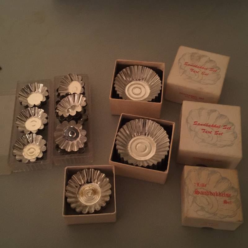 Sandbakkel Sets