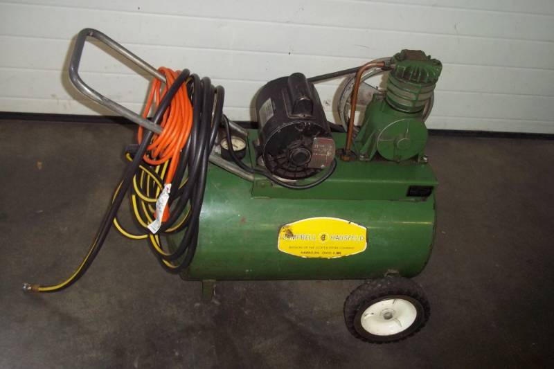 lot 15 image: Campbell Hausfield Air Compressor