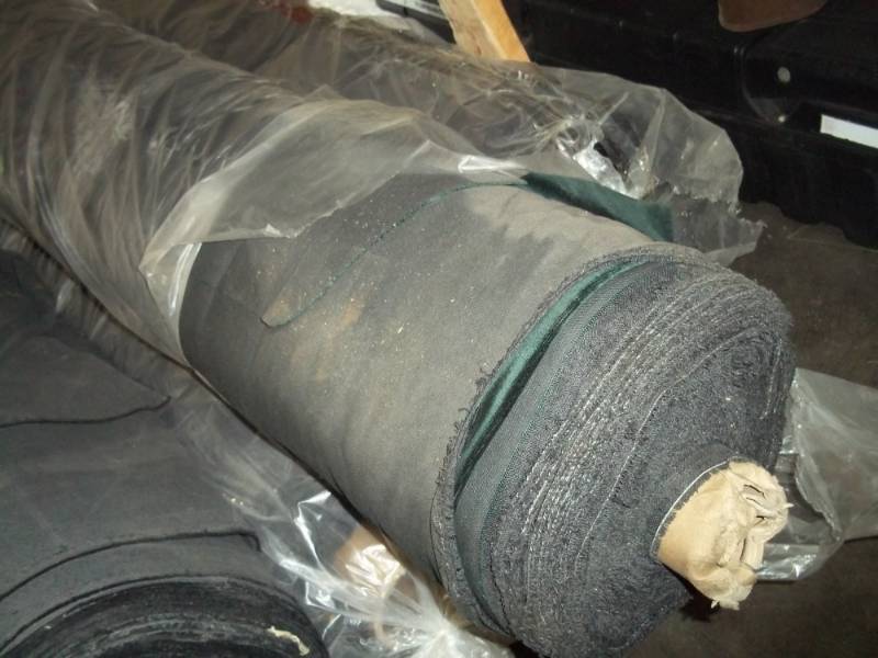 lot 156 image: Roll of  Green Fabric  Yards