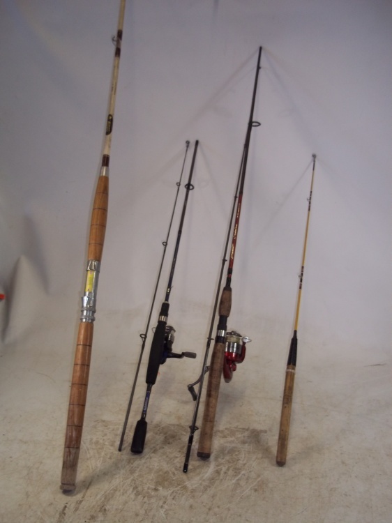lot 172 image: 4 Rods & 2 Reels