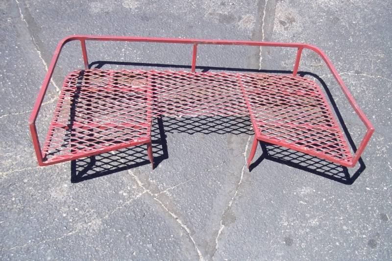 lot 214 image: Metal ATV Rack