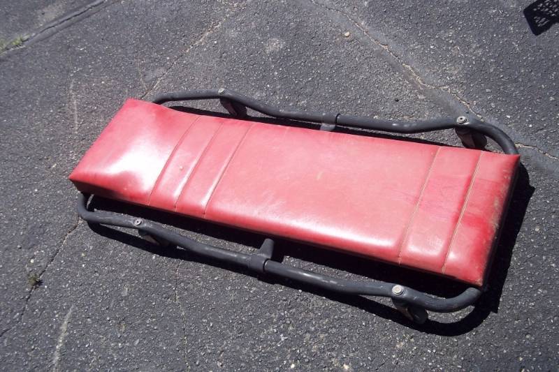 lot 219 image: Red Mechanics Creeper