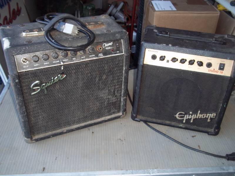 lot 229 image: Pair of Amps