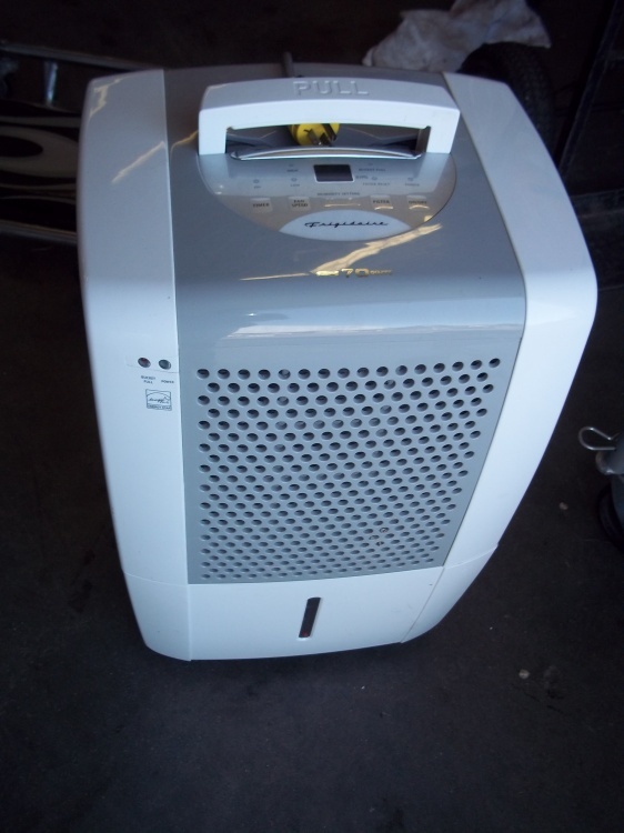 lot 232 image: Dehumidifier