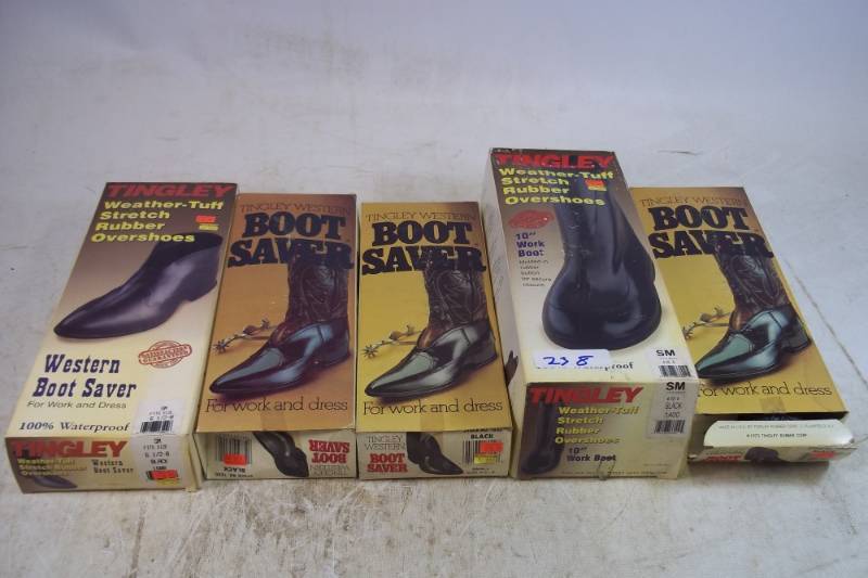 lot 238 image: 4 Pairs Small Rubber Boot Covers, 1 Pair Over Shoes Size 6 12 - 8
