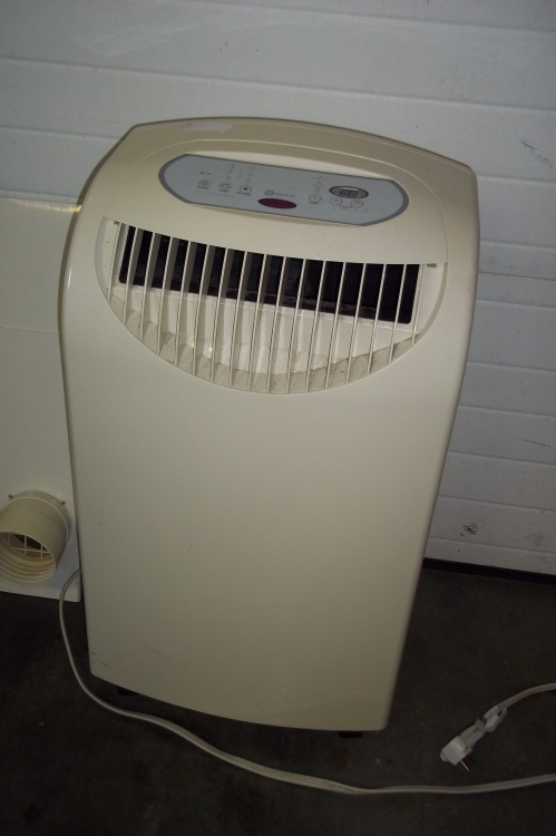 lot 240 image: 9000 BTU Air Conditioner