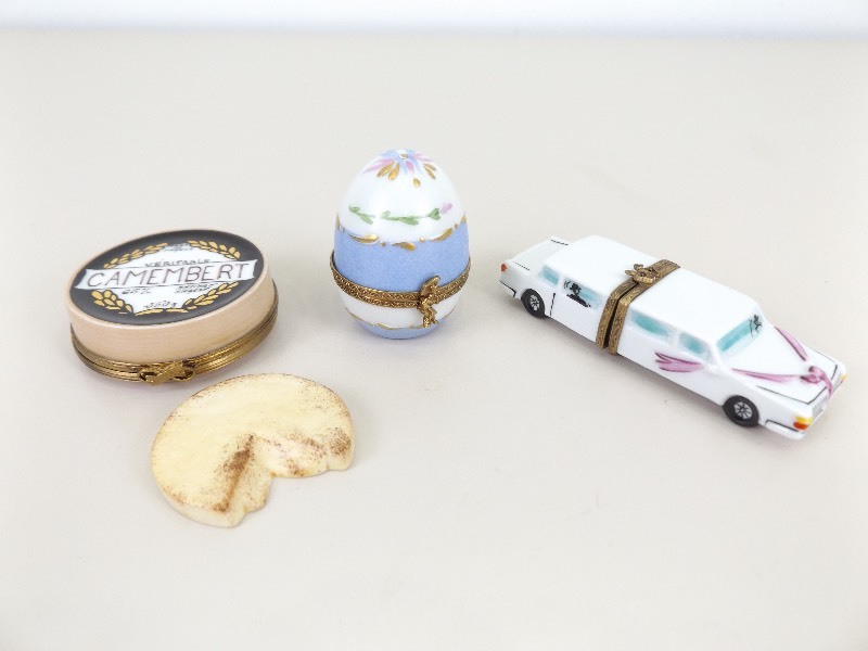 lot 13 image: 3 Vintage Hand Painted Limoges France Trinket Boxes
