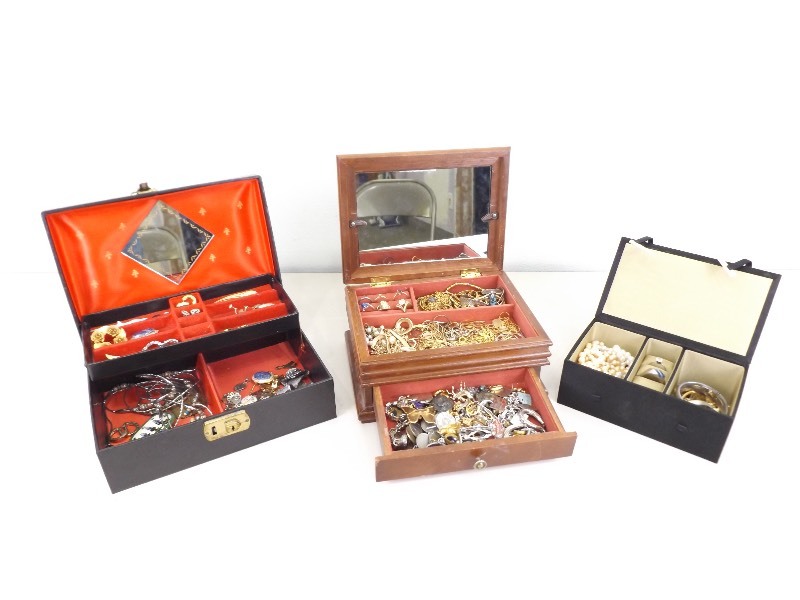 lot 21 image: 3 Jewelry Boxes PACKED with Vintage Costume Jewelry