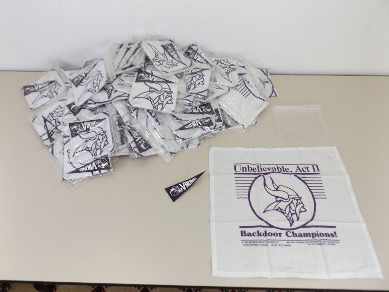 lot 40 image: Lot of 150 NEW Old Stock Vikings Hankies and Pennant Pins