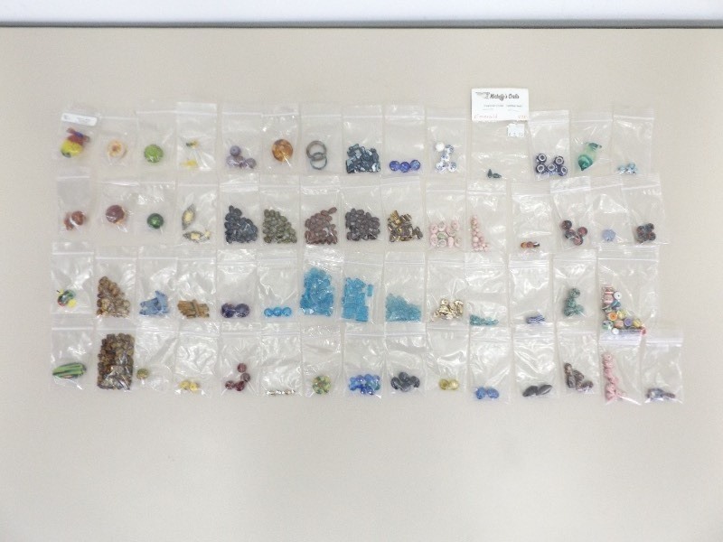 lot 43 image: Large Lot of High End Gemstone, Glass, Stone, etc. Beads