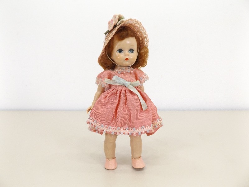 lot 45 image: Vintage 8 Madam Alexander ALEX Doll