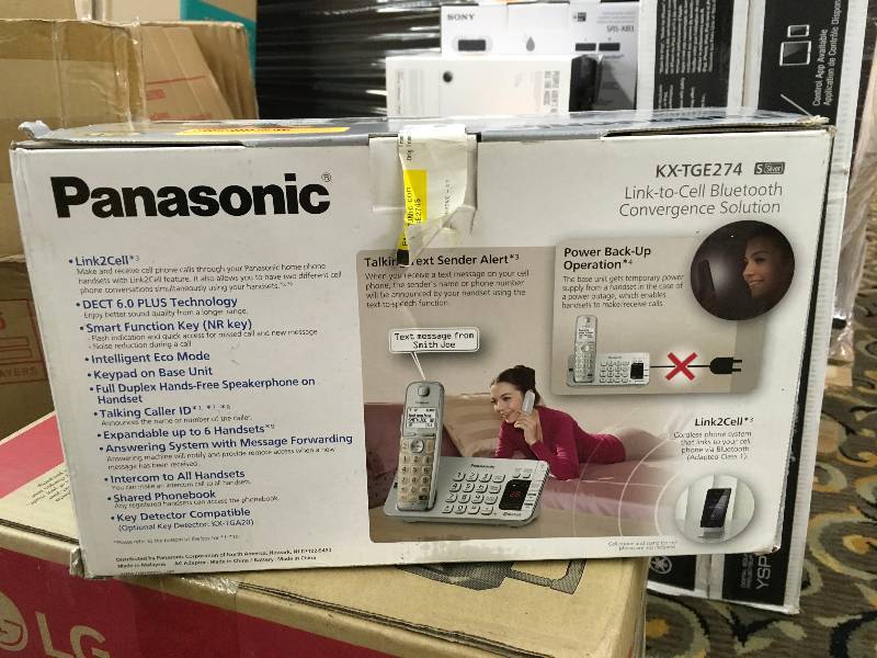 lot 73 image: PANASONIC KX-TGE274