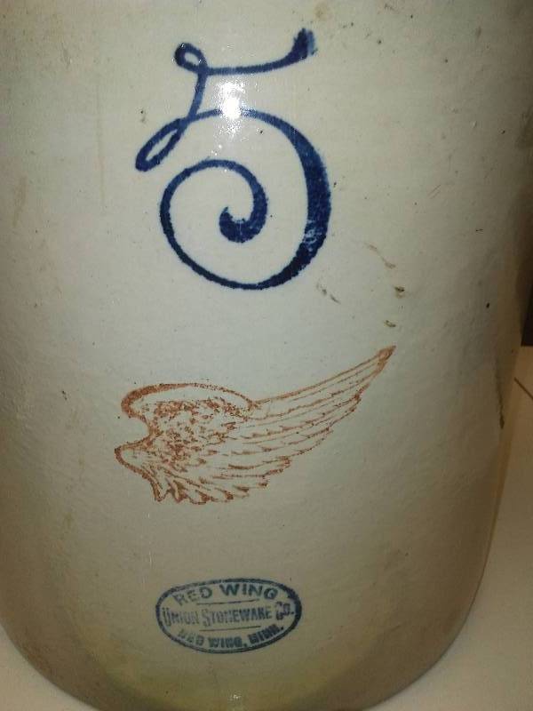 lot 161 image: Red Wing 5 jug Crock