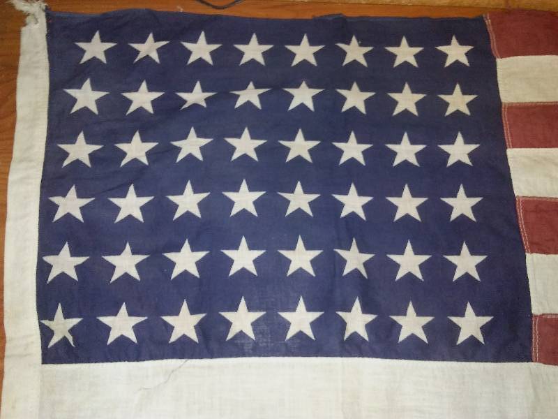 lot 172 image: US American flag, 48 Stars