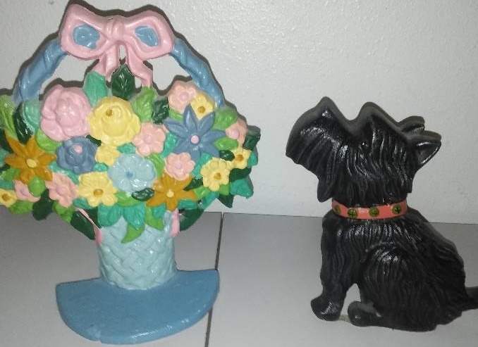 lot 209 image: Cast door stops (2), Scottish terrier