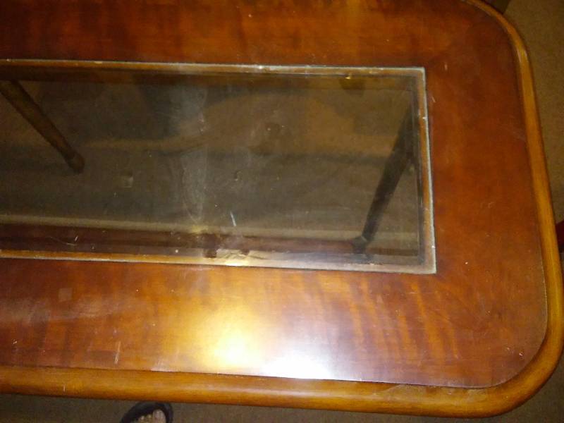 lot 265 image: Sofa table with beveled glass inset
