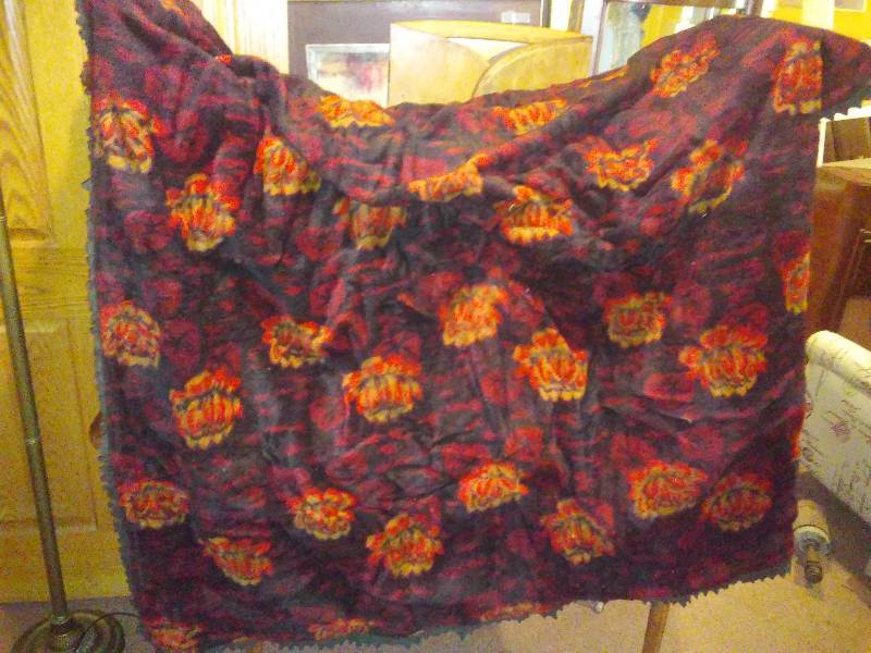 lot 272 image: Minot Hide and Tanning horse hair and wool blanket