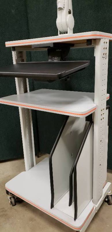 lot 15A image: cart