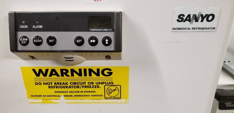 lot 44 image: View All Images   MSRP $3700 Sanyo SR-L6111W Biomedical Lab Refrigerator With Programmable Temperature Settings & Alarms - Great For Wine - Precise Temperature Excellent Working Condition