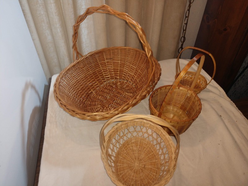 lot 70 image: Wicker Baskets (4)