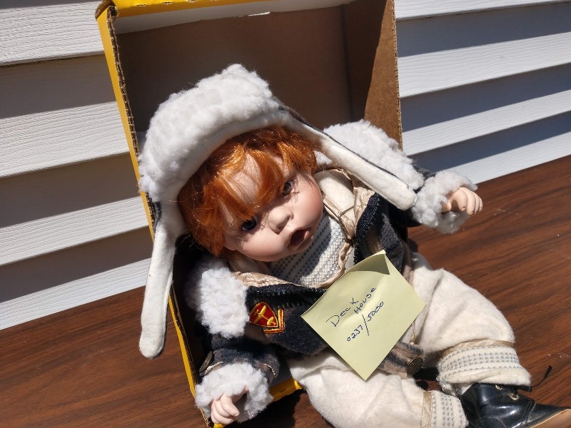 lot 113 image: Duck House Heirloom Edition Porcelain Doll 02375000