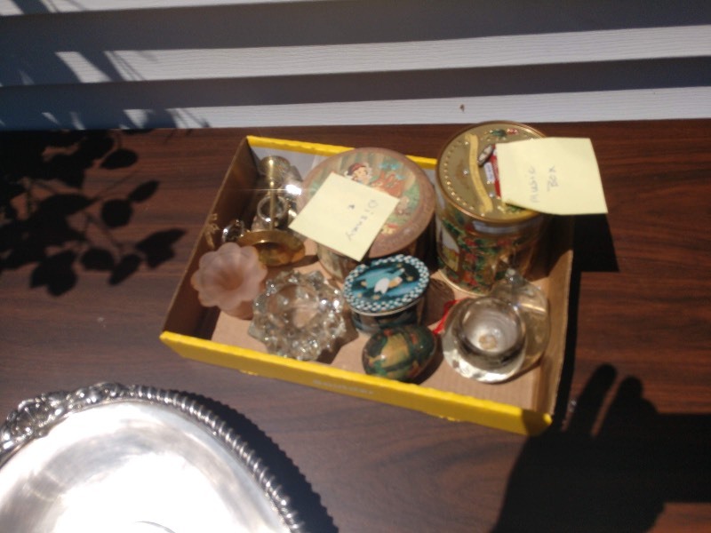 lot 121 image: Silver Tray Platter, Dinner Plate Flower Rim, Disneys Snow White Round Tin, Gold Round Tin Music Box, Teal Oven Tin Container, Candle Bases, Ash Trays, Green and Multicolor Oval Ornament