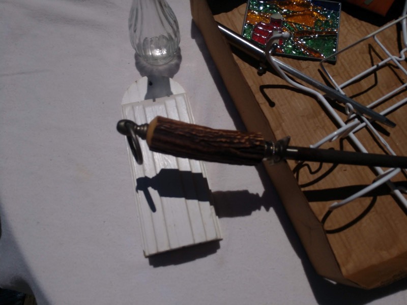lot 143 image: Bottle, Knife Sharpening Steels, Stained Glass, Rest-A-Phone Novelty, Napkin Holder and Trinkets