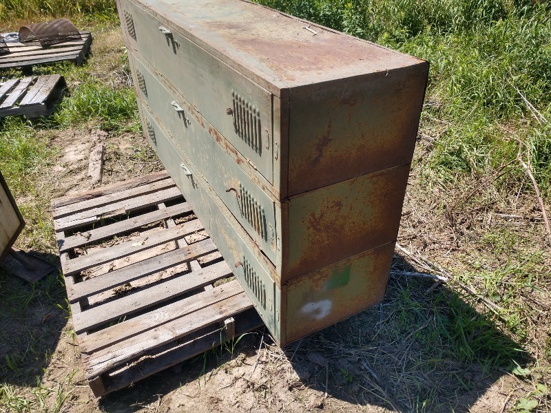 lot 26 image: Vintage Set of Three School Lockers (Sage Green)