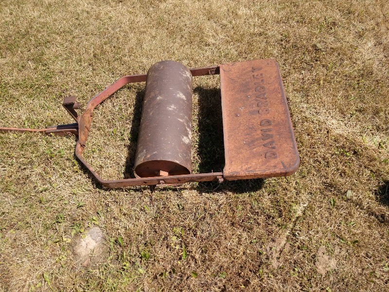 lot 28 image: David Bradley Compactor Implement