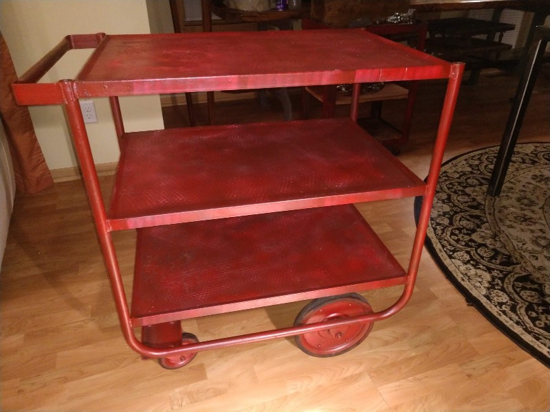lot 25 image: Unique Rare Three Shelf Nutting Cart