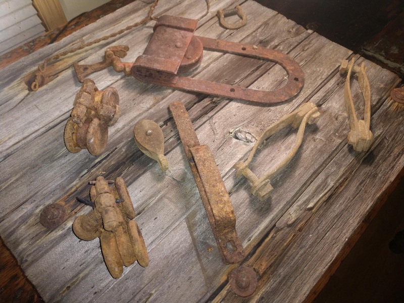 lot 30 image: Sliding Barn Door Pulley, Cast Iron Heavy Duty Barn Latch and Parts