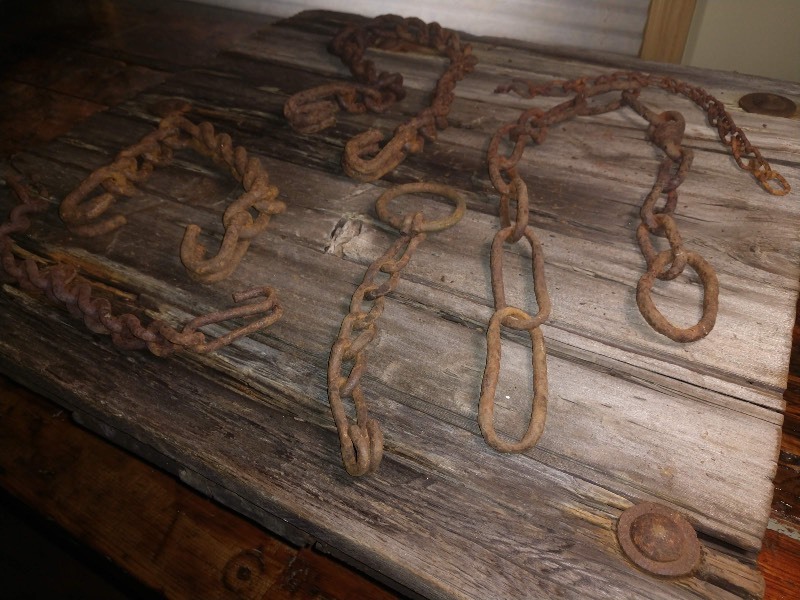 lot 38 image: Vintage Hand Forged Chains and Chains w Hooks