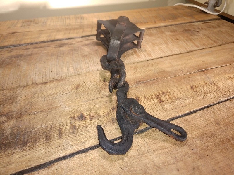 lot 85 image: Antique Farm Pulley