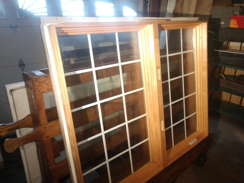lot 96 image: Almond Colored Screen Grille Windows